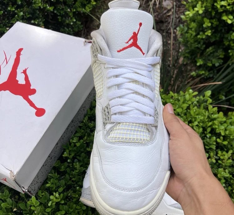 Air Jordan 4 Retro White Oreo