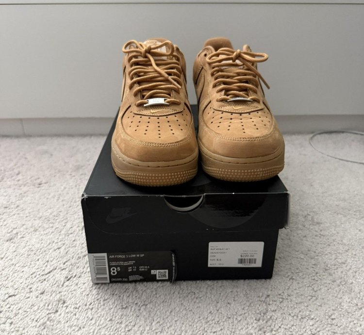 Supreme Nike Air Force 1 Flax