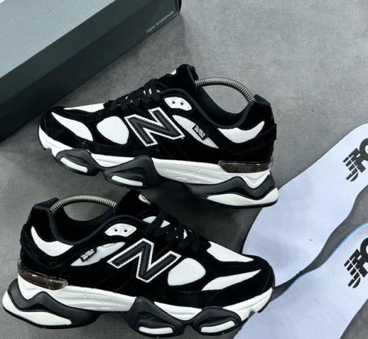 Newbalance 9060 Panda Sneakers