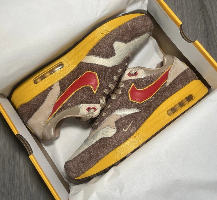 Nike Air Max 1 swoosh Low Poly Big Head Origins
