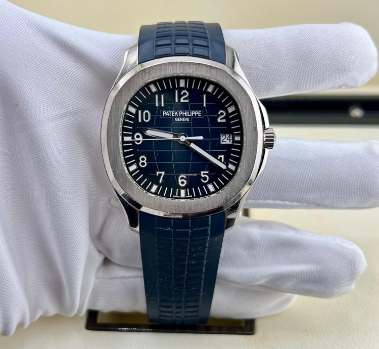 Patek Philippe Aquanaut 5168g White Gold Blue Dial 2019