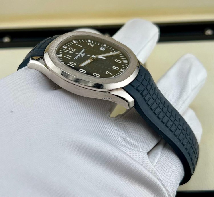 Patek Philippe Aquanaut 5168g White Gold Blue Dial 2019
