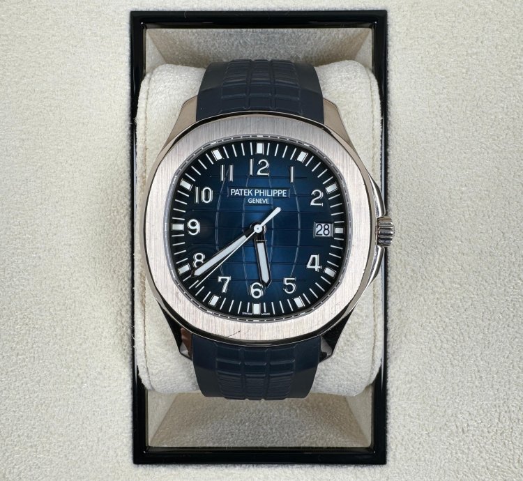 Patek Philippe Aquanaut 5168g-001