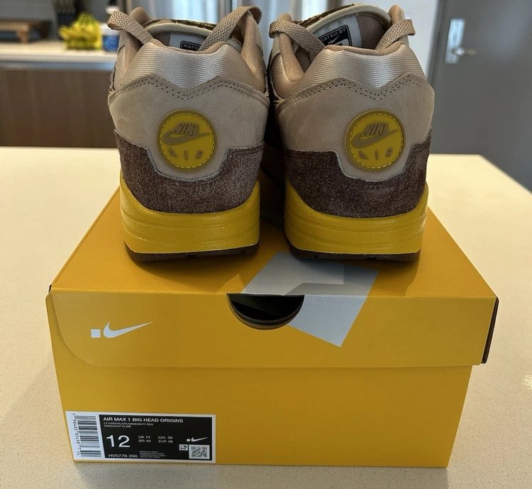 Nike Air Max 1 swoosh Low Poly Big Head Origins