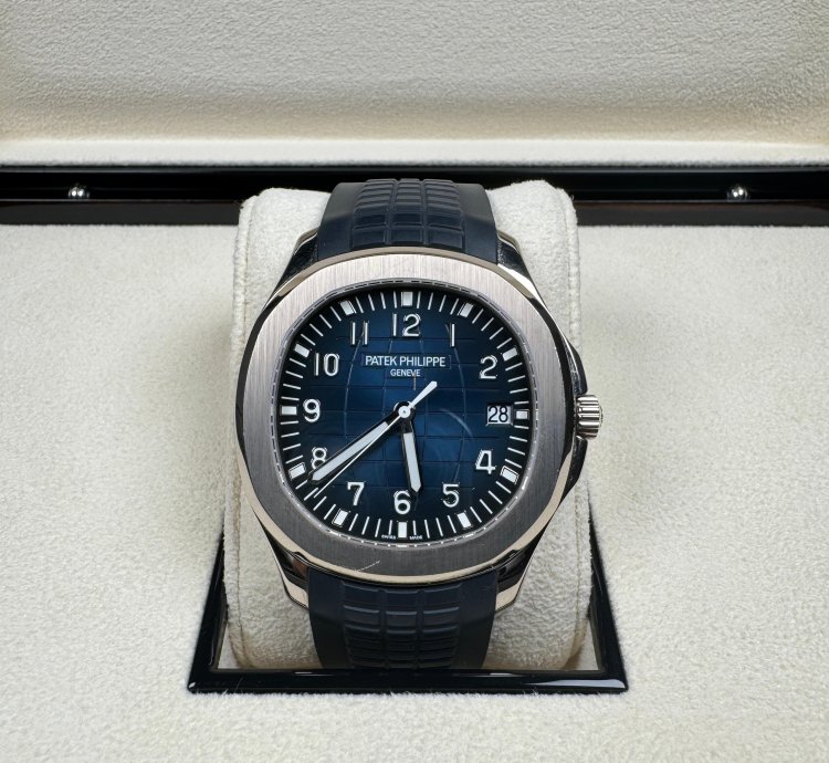 Patek Philippe Aquanaut 5168g-001