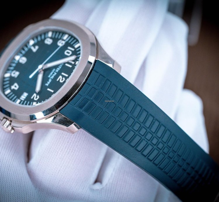 Patek Philippe Aquanaut 5168g-001