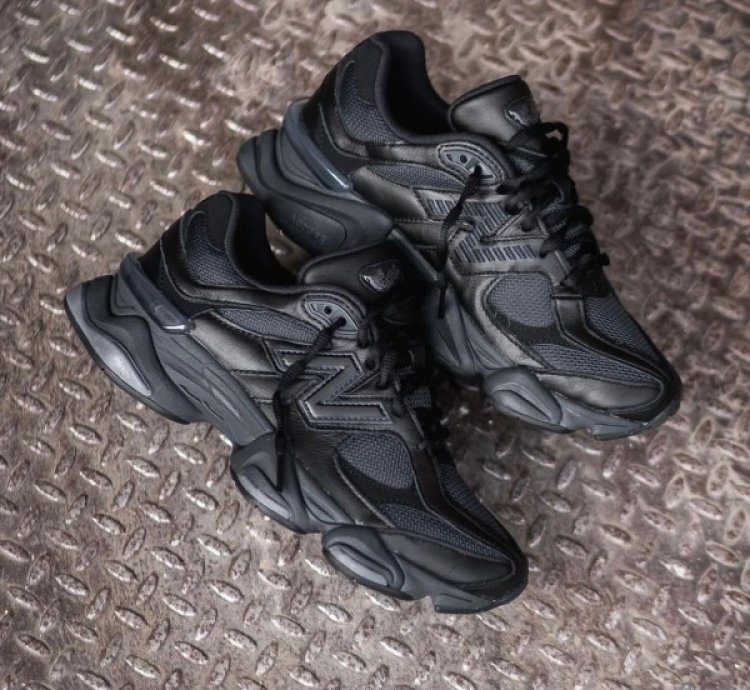 Newbalance 9060 Triple Black Sneakers