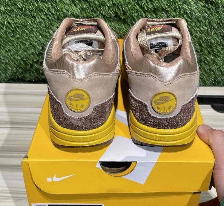 Nike Air Max 1 swoosh Low Poly Big Head Origins
