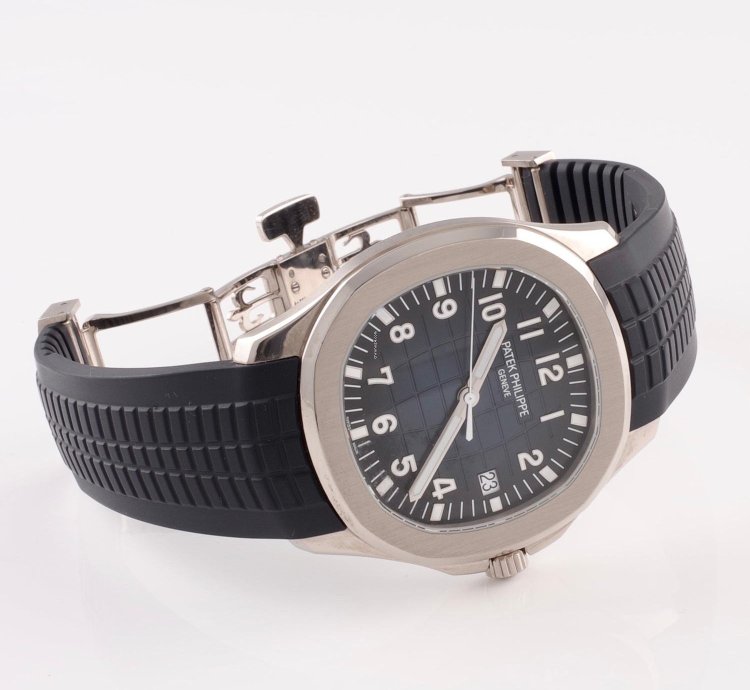 Patek Philippe Aquanaut 5168g-001 18k White Gold Blue Dial