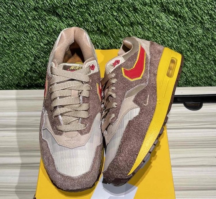 Nike Air Max 1 swoosh Low Poly Big Head Origins
