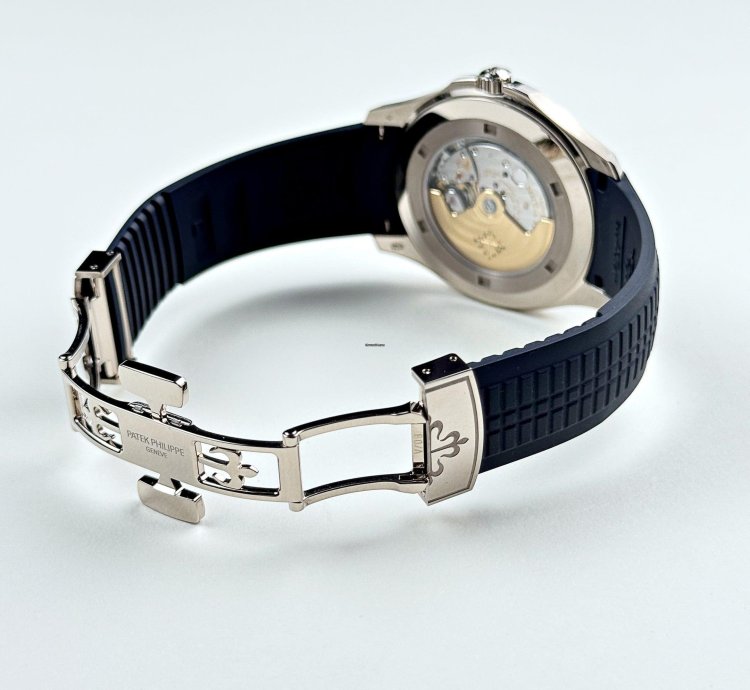 Patek Philippe Aquanaut 5168g-001 White Gold Blue Dial 2021