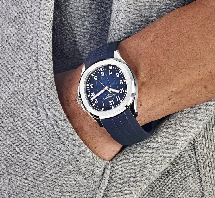 Patek Philippe Aquanaut 5168g-001 White Gold Blue Dial 2024