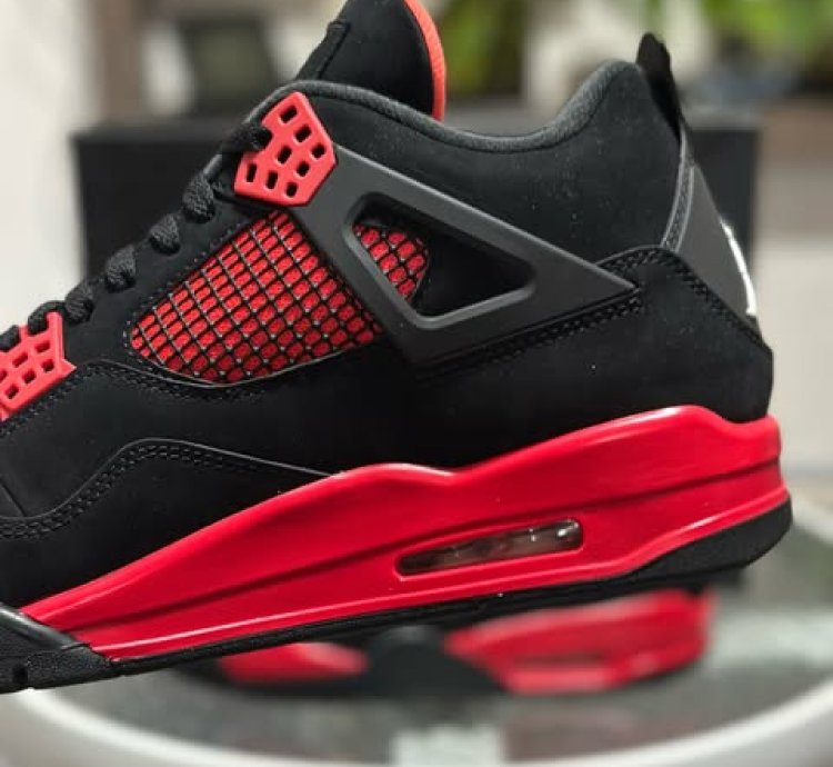Air Jordan 4 Retro Red Thunder