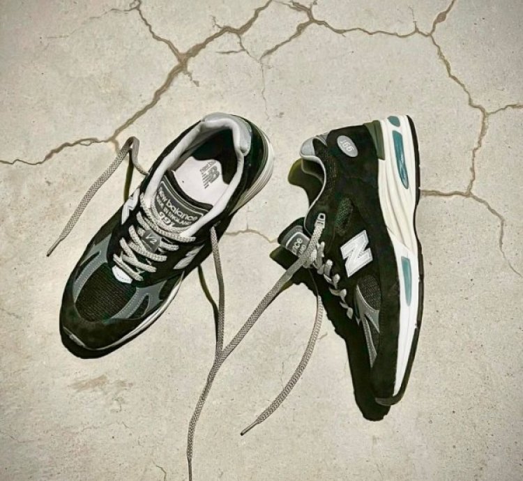 Newbalance 991 V2 Black Grey Sneakers