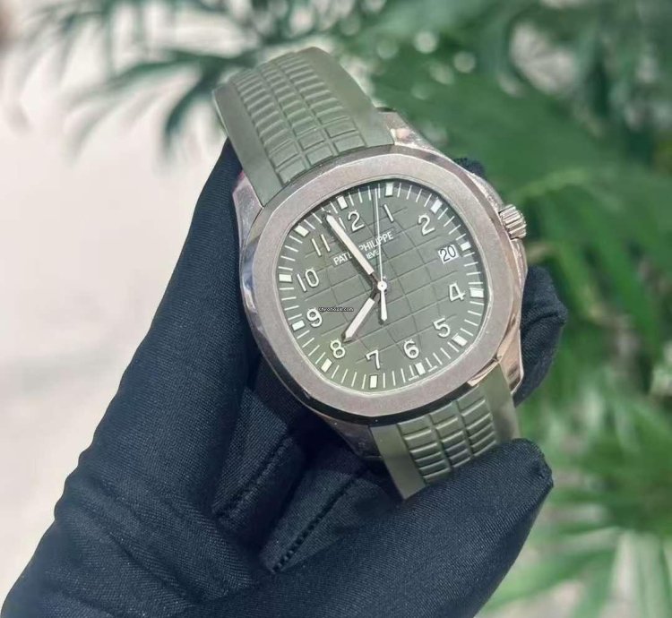 Patek Philippe Aquanaut 5168g-010
