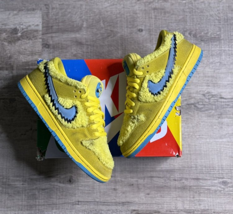 Nike Grateful Dead Sb Dunk Low Yellow Bear