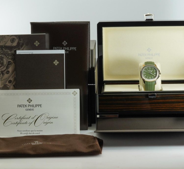 Patek Philippe Aquanaut 5168g-010 5168g White Gold Khaki Green 2021 Fa