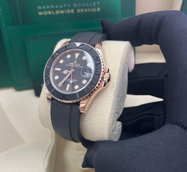 Rolex Yacht-master 37 37mm Rose Gold - Black Dial - Oysterflex Strap 268655