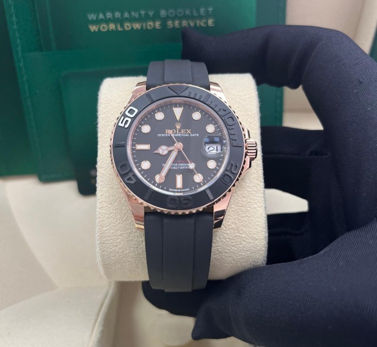 Rolex Yacht-master 37 37mm Rose Gold - Black Dial - Oysterflex Strap 268655