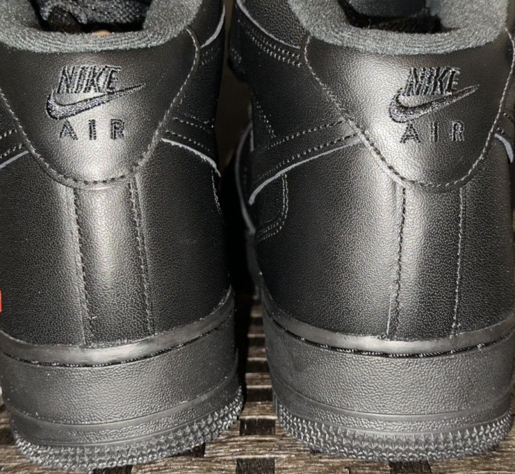 Supreme Nike Air Force 1 Mid Fz8784-001