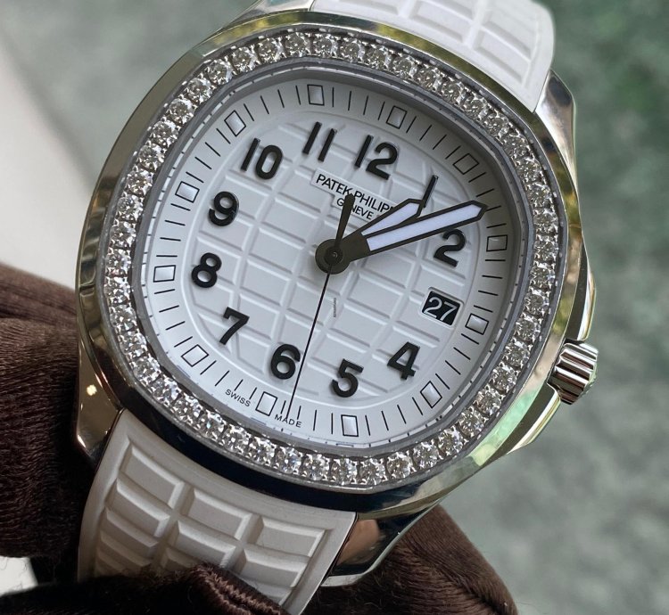 Patek Philippe Aquanaut 5267 200a-010