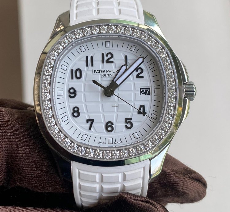 Patek Philippe Aquanaut 5267 200a-010