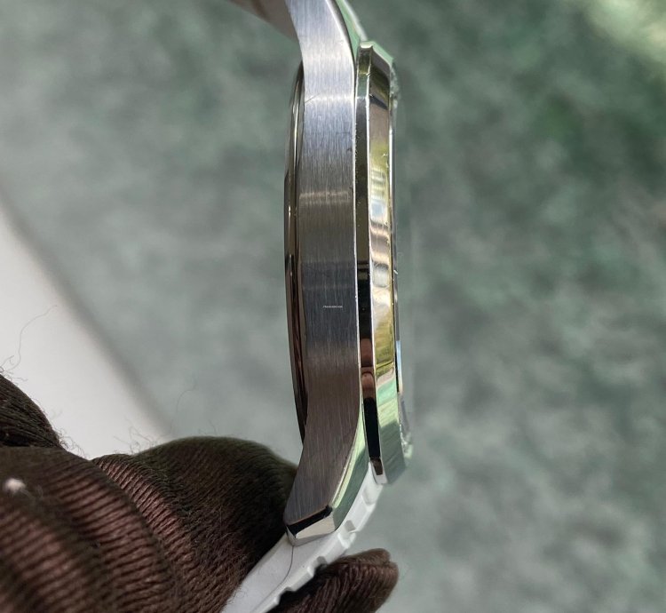 Patek Philippe Aquanaut 5267 200a-010