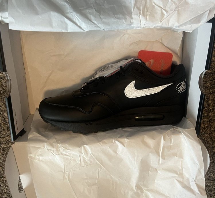 Supreme Nike Air Max 1 87