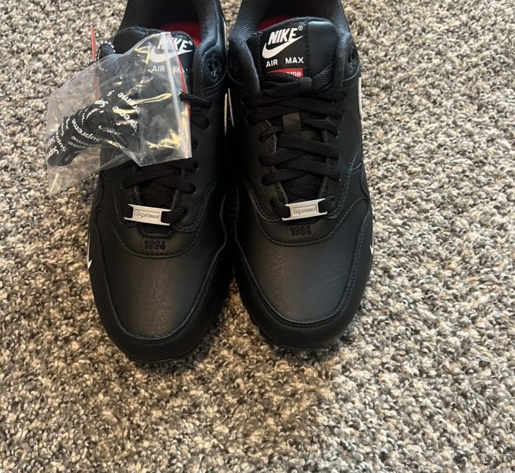 Supreme Nike Air Max 1 87