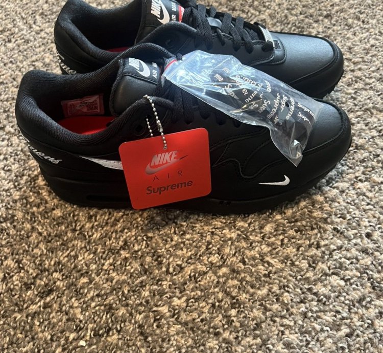 Supreme Nike Air Max 1 87