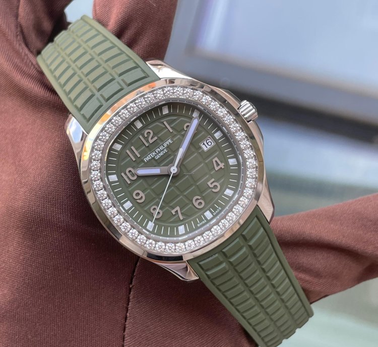 Patek Philippe Aquanaut 5267 200a-011