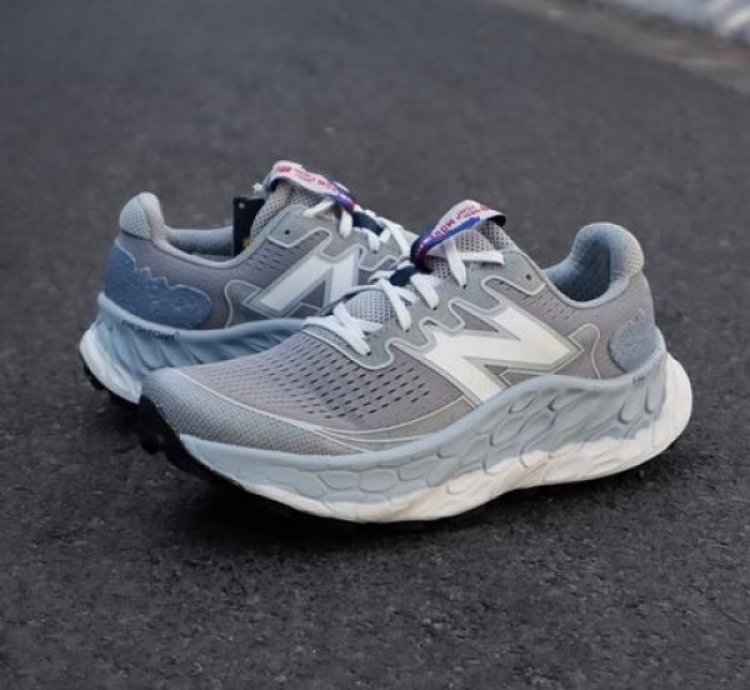 Newbalance Fresh Foam More Trail V3 Grey Running Shoes