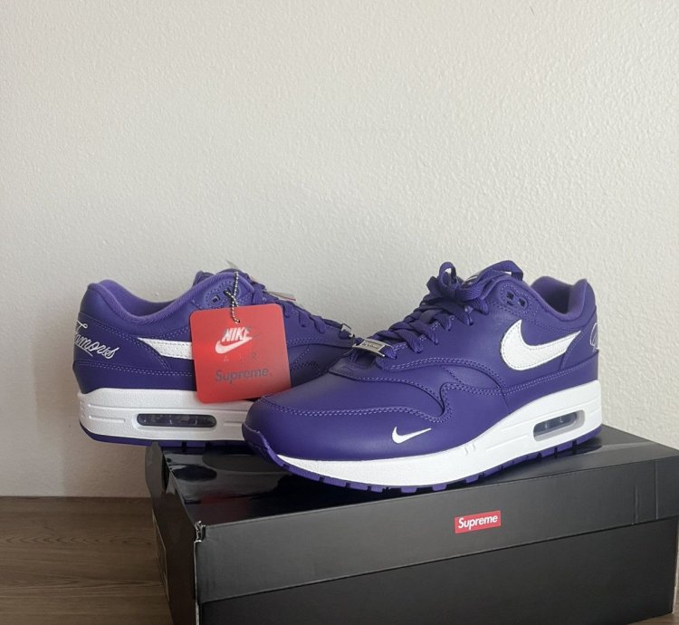 Supreme Nike Air Max 1 87 Sp