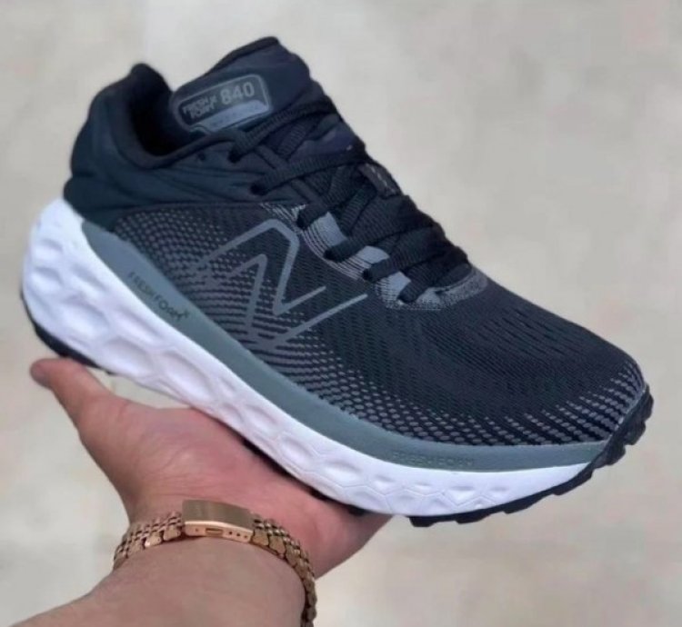 Newbalance Fresh Foam V840 Black White Sneakers