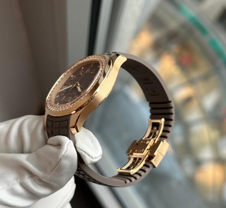 Patek Philippe Aquanaut 5268 200r-010