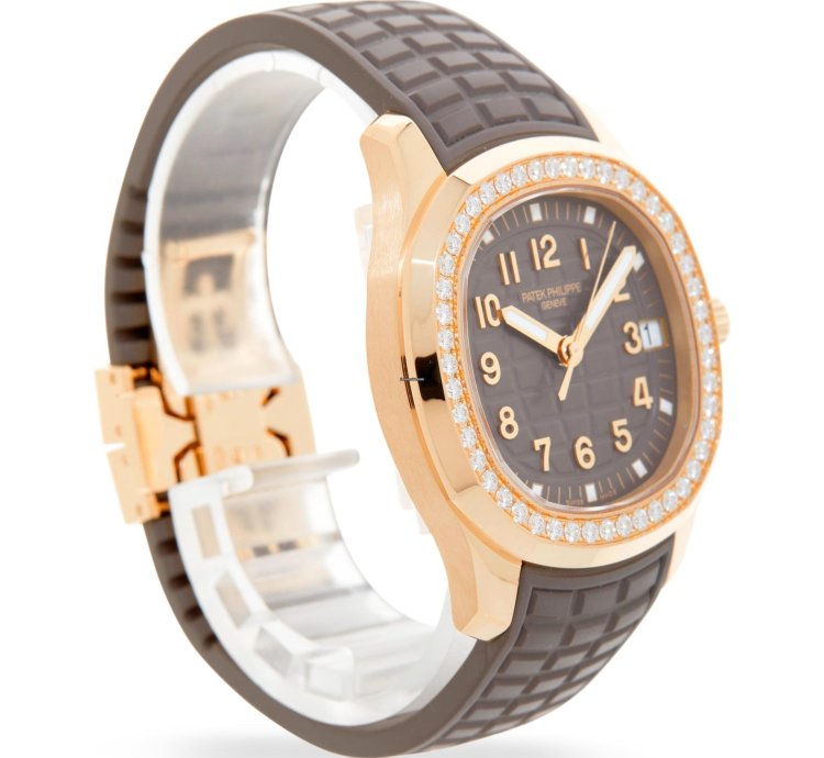 Patek Philippe Aquanaut 5268 200r-010 - Rose Gold - Taupe - Box Papers - 24-month Warranty - 2023
