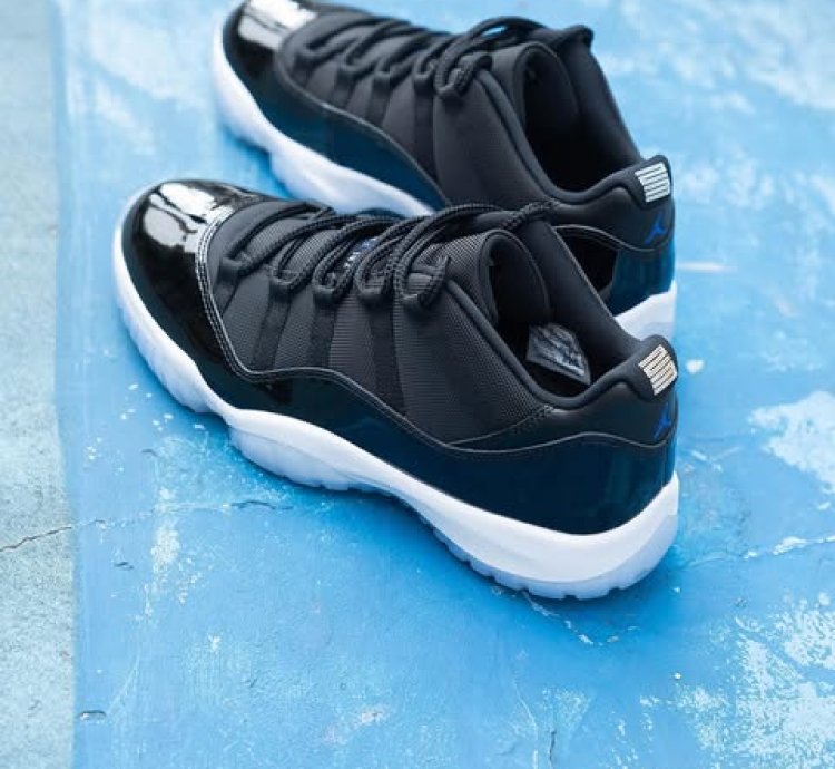 Air Jordan 11 Retro Low Space Jam
