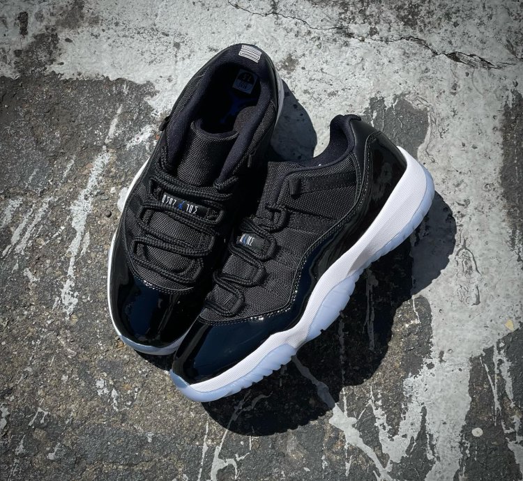 Air Jordan 11 Retro Low Space Jam
