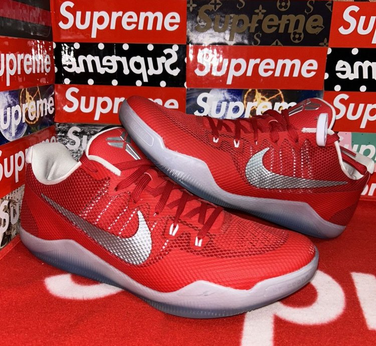 Nike Kobe 11 Team Bank University Red 856485-663 Size 13 5