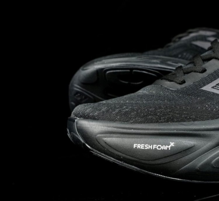 Newbalance Fresh Foam X More Evoz V5 Black Running Shoes