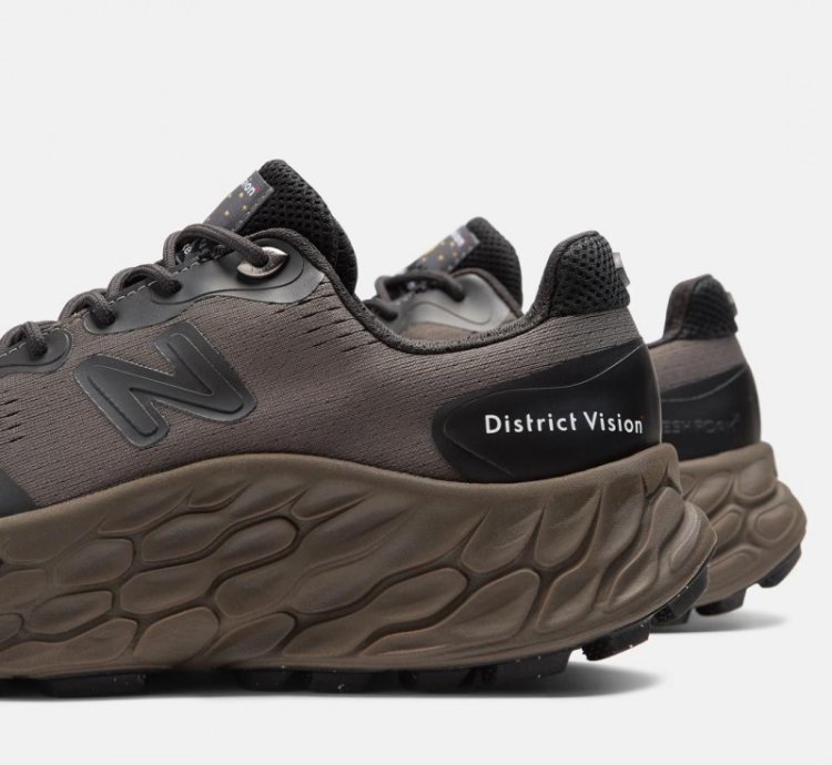 Newbalance Fresh Foam X More Trail V3 Phantom Sneakers
