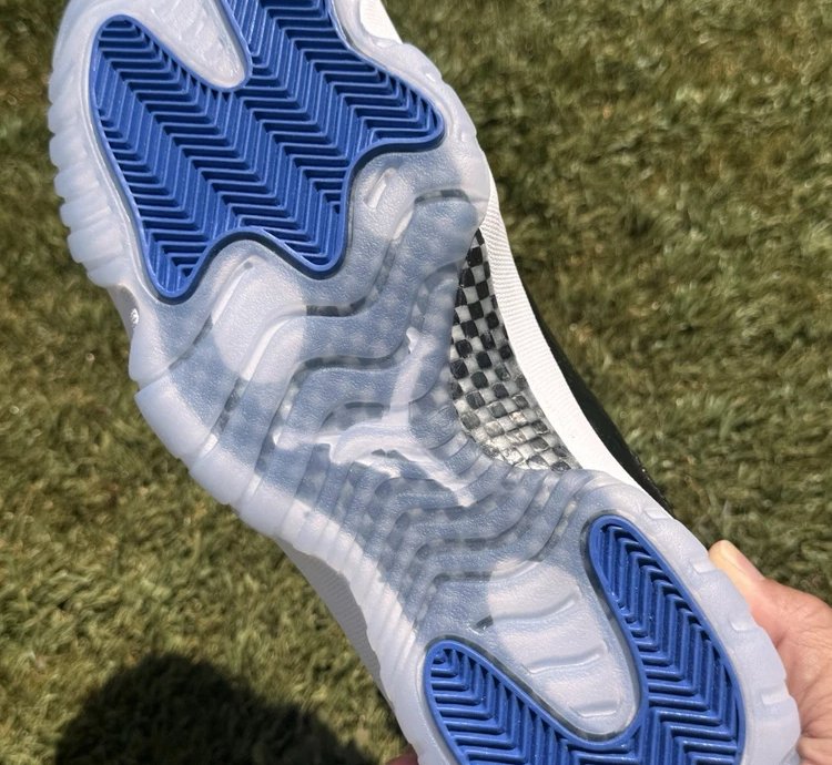 Air Jordan 11 Retro Low Space Jam