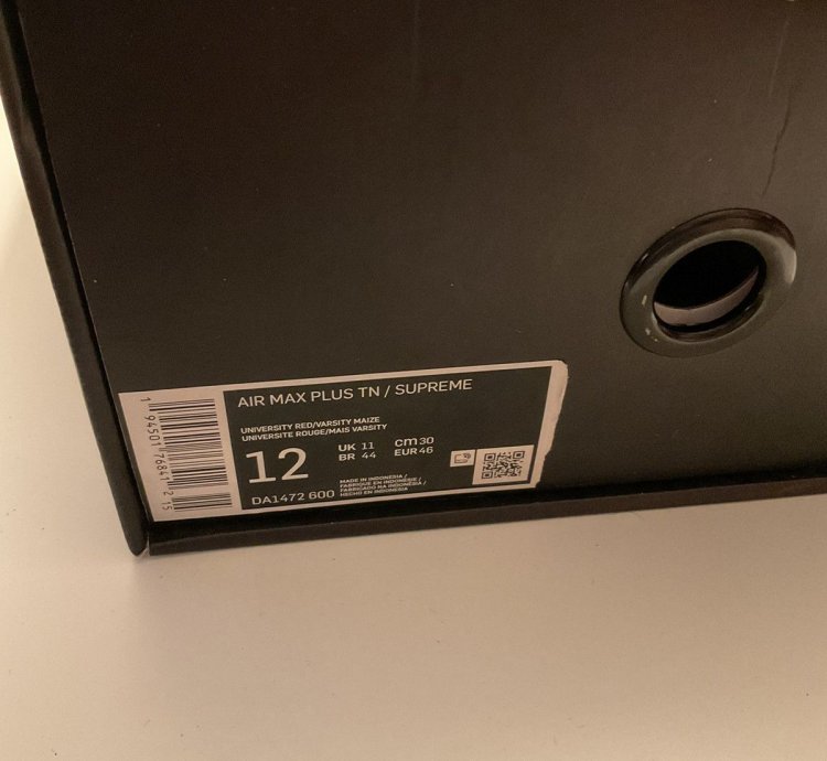 Supreme Nike Air Max Plus Tn
