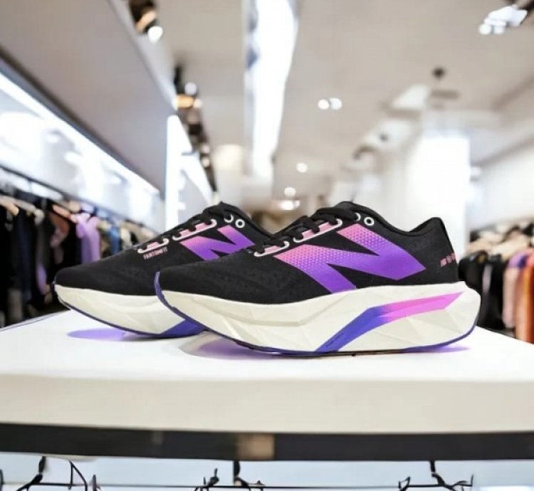 Newbalance Fuelcell Sc Elite V4 Sneakers
