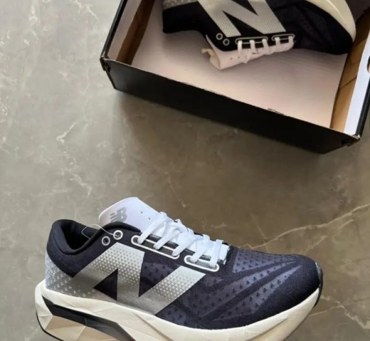 Newbalance Fuelcell Sc Elite V4 Sneakers