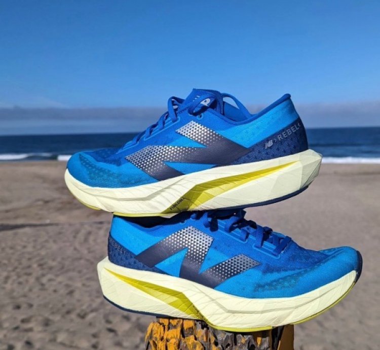 Newbalance Fuelcell Sc Rebel V4 Blue Running Shoes