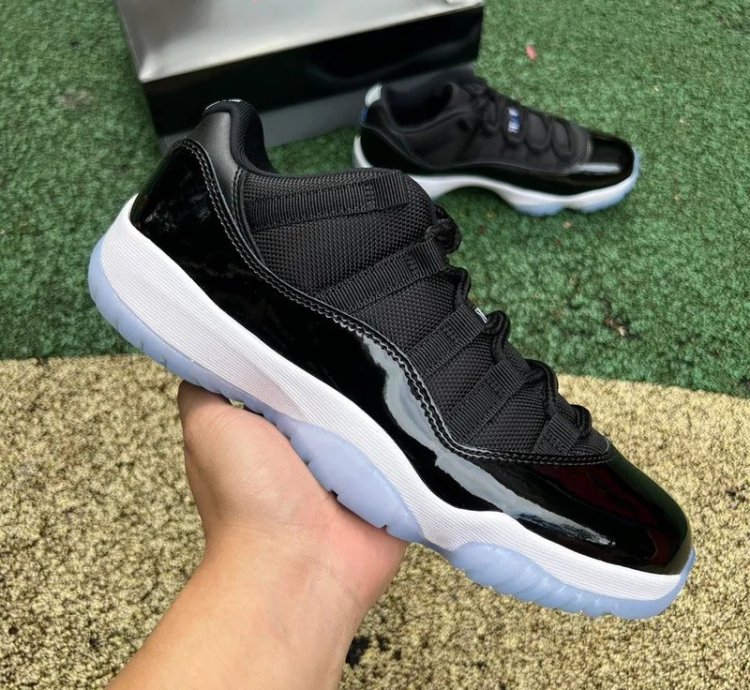 Air Jordan 11 Retro Low Space Jam