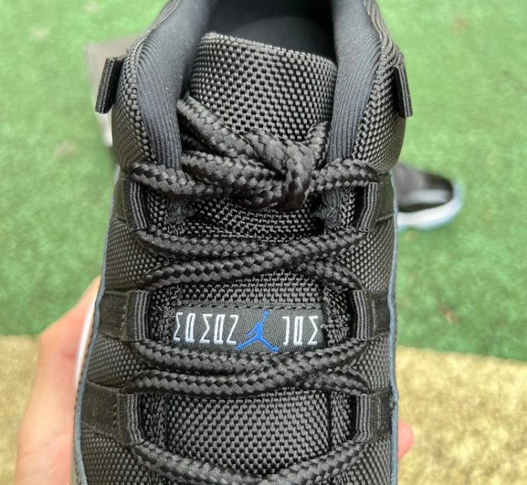 Air Jordan 11 Retro Low Space Jam
