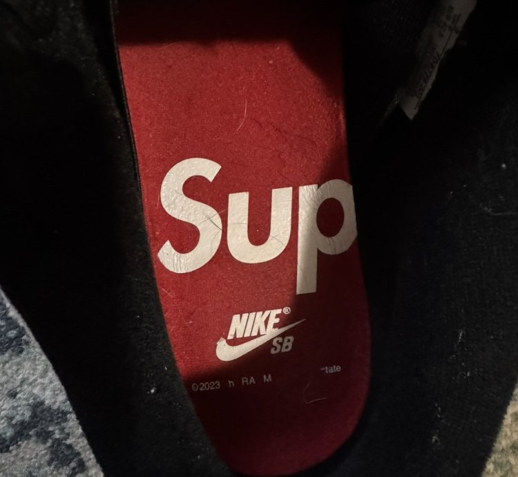 Supreme Nike Dunk Low Sb Rammellzee