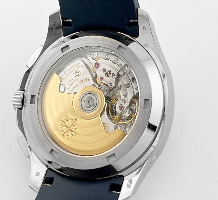 Patek Philippe Aquanaut 5968g-001 White Gold Blue Dial 2022